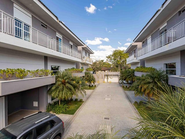 Foto do Sobrado - Jardim Social, sobrado 212 m², 2 salas, 3 quartos sendo 1 suite, 3 banheiros, 2 vagas Curitiba, PR | Imobiliária GreenVille