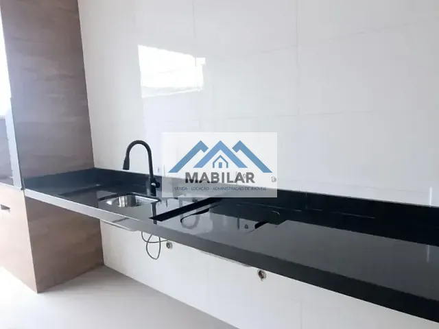 Sobrado com 250m² 3 quartos e 5 banheiros, à venda, no bairro Parque São Domingos em São Paulo