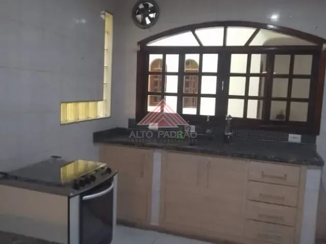 Sobrado com 125m² 3 quartos e 2 banheiros, à venda, no bairro Jardim Campo Verde em Mauá