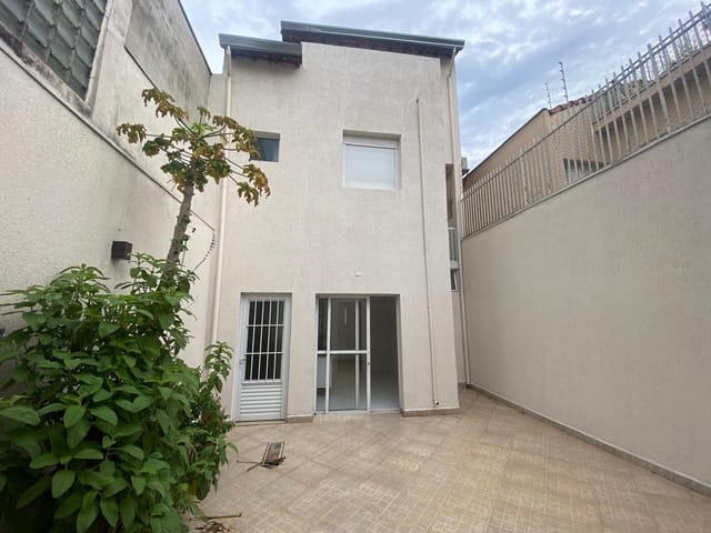 Foto do Sobrado - Sobrado à venda em Mirandópolis – 4 dormitórios | 3 suítes | 2 vagas | 155m² | Edícula | Paulista Imóveis.