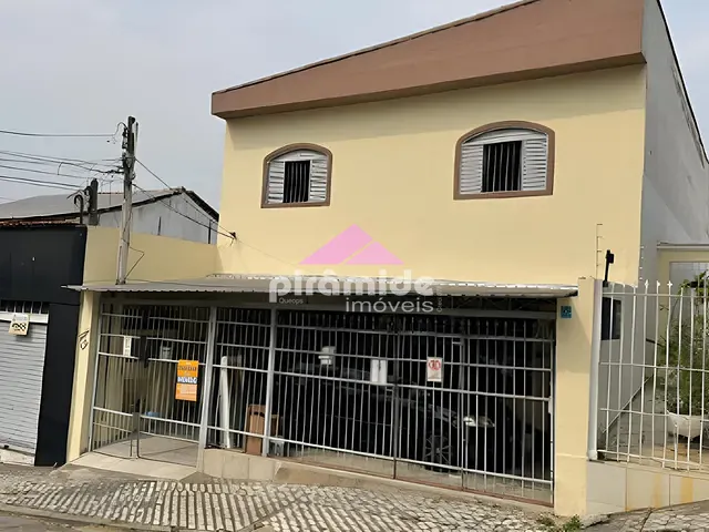 Sobrado com 250m² 6 quartos e 4 banheiros, à venda, no bairro Jardim Bela Vista em São José dos Campos