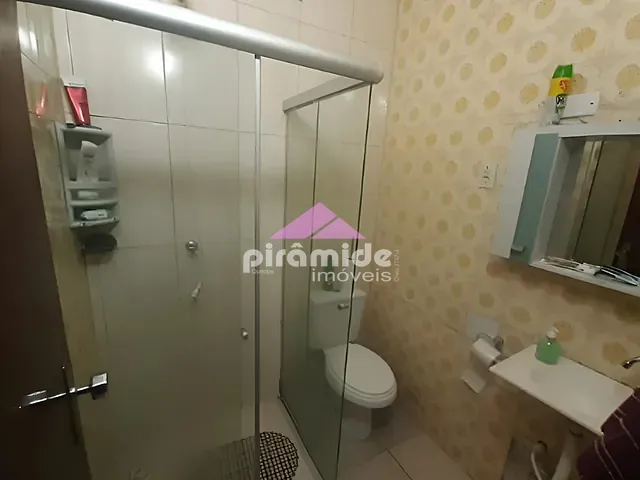 Sobrado com 250m² 6 quartos e 4 banheiros, à venda, no bairro Jardim Bela Vista em São José dos Campos