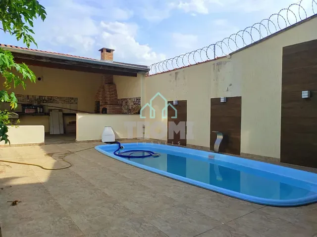 Sobrado com 180m² 4 quartos e 4 banheiros, à venda, no bairro Vila Albina em Taubaté