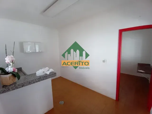 Sobrado com 640m² 4 quartos e 4 banheiros, à venda ou para alugar, no bairro Centro em Araçatuba