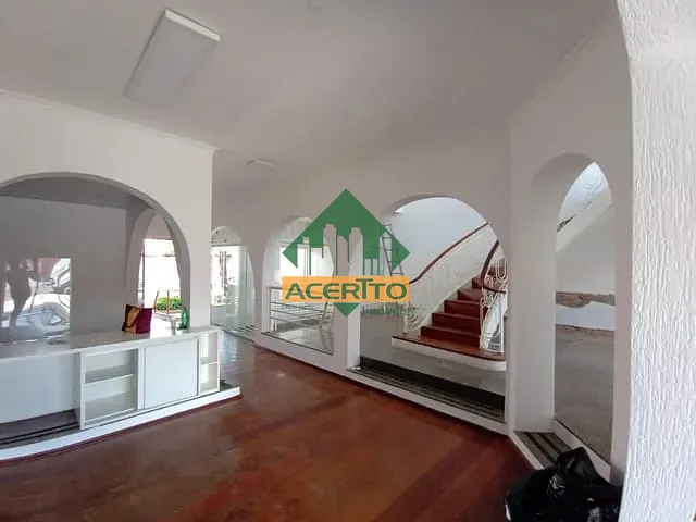 Sobrado com 640m² 4 quartos e 4 banheiros, à venda, no bairro Centro em Araçatuba
