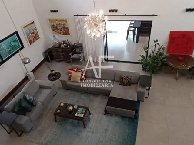 Sobrado com 478m² 4 quartos e 8 banheiros, à venda, no bairro Quiririm em Taubaté