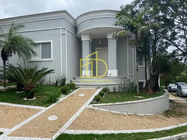 Sobrado com 307m² 3 quartos e 2 banheiros, à venda, no bairro Bairro Itapeva em Votorantim