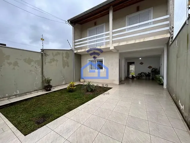 Sobrado com 240m² 2 quartos e 3 banheiros, à venda, no bairro Jardim Jaqueira em Caraguatatuba