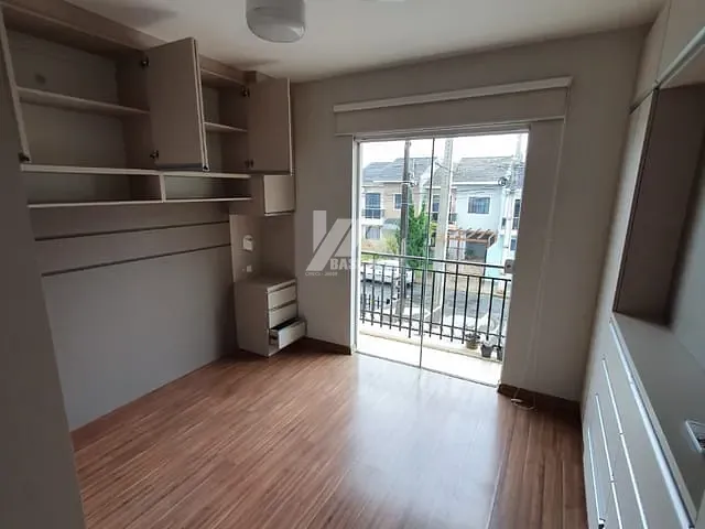 Sobrado com 72m² 2 quartos e 2 banheiros, à venda, no bairro Neves em Ponta Grossa