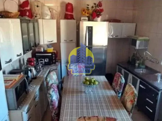 Sobrado com 180m² 8 quartos e 7 banheiros, à venda, no bairro Vila Menk em Osasco