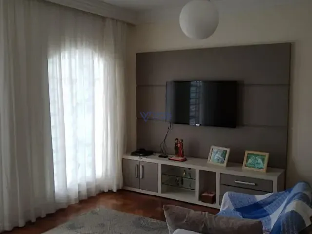 Sobrado com 250m² 3 quartos e 2 banheiros, à venda, no bairro Bosque dos Eucaliptos em São José dos Campos