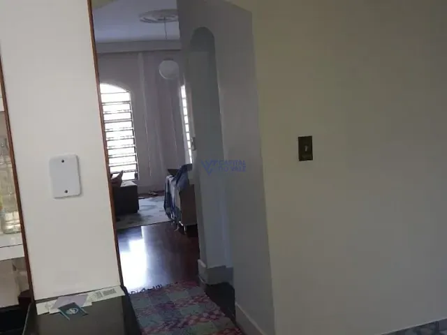 Sobrado com 250m² 3 quartos e 2 banheiros, à venda, no bairro Bosque dos Eucaliptos em São José dos Campos