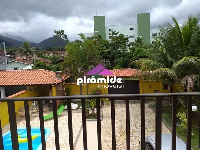 Sobrado com 175m² 2 quartos e 2 banheiros, à venda, no bairro Jardim do Sol em Caraguatatuba