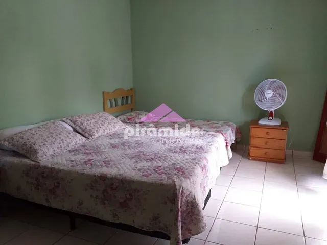 Sobrado com 175m² 2 quartos e 2 banheiros, à venda, no bairro Jardim do Sol em Caraguatatuba