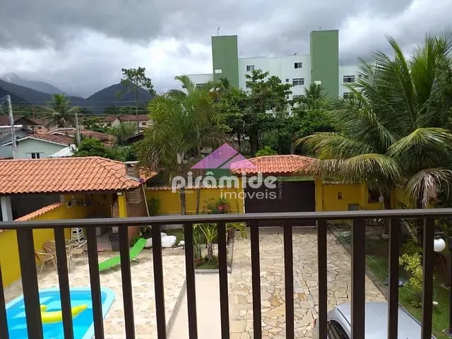 Sobrado com 175m² 2 quartos e 2 banheiros, à venda, no bairro Jardim do Sol em Caraguatatuba