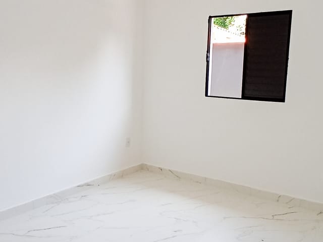 Sobrado com 180m² 3 quartos e 2 banheiros, à venda, no bairro Rio da Praia em Bertioga