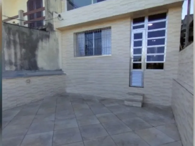 Sobrado 3 quartos e 2 banheiros, para alugar, no bairro Vila Bela Vista em Santo André