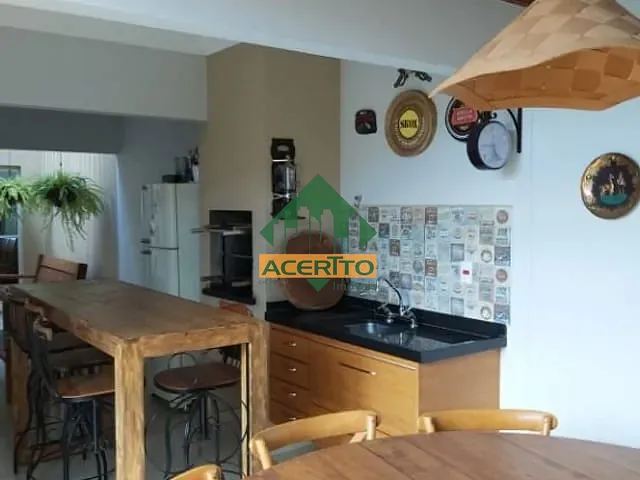 Sobrado com 100m² 3 quartos e 4 banheiros, à venda, no bairro Panorama em Araçatuba