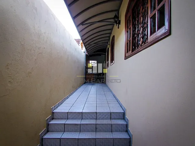Sobrado com 360m² 3 quartos e 4 banheiros, à venda, no bairro Centro em Nova Odessa
