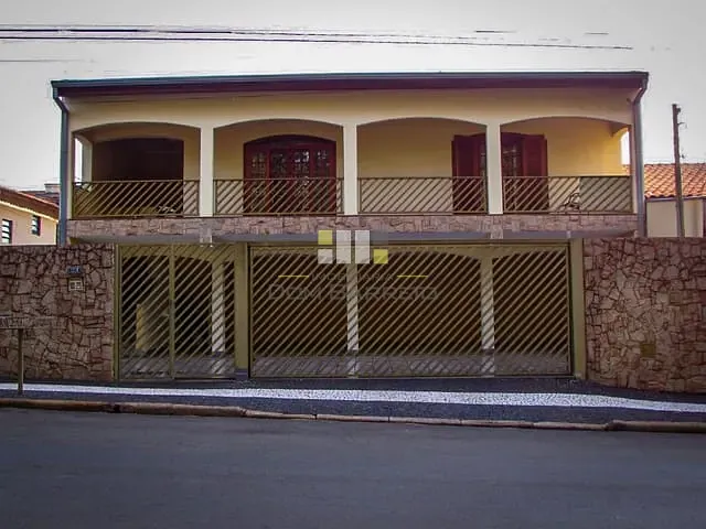 Sobrado com 360m² 3 quartos e 4 banheiros, à venda, no bairro Centro em Nova Odessa