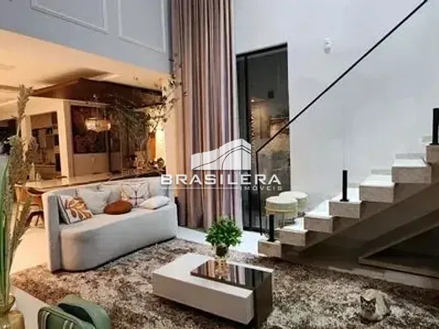 Sobrado com 360m² 5 quartos e 6 banheiros, à venda, no bairro Residencial Condomínio Jardim Veneza em Senador Canedo