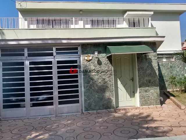 Sobrado com 255m² 4 quartos e 3 banheiros, à venda, no bairro Olímpico em São Caetano do Sul