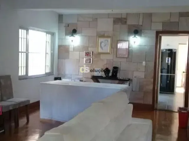 Sobrado com 273m² 3 quartos e 1 banheiro, à venda, no bairro Vila Anglo Brasileira em São Paulo