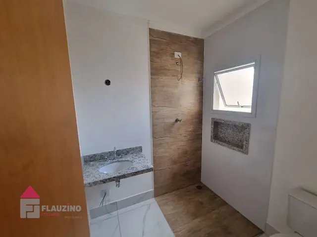 Sobrado com 65m² 2 quartos e 2 banheiros, à venda, no bairro Jardim Santa Cruz (Campo Grande) em São Paulo