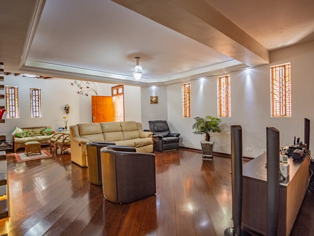 Foto do Sobrado - Sobrado para venda em Vila Romana com 3 quartos, sendo 1 suíte , 250m² | Lares e Andares Imóveis