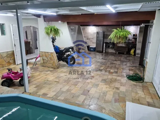 Casa com 286m² 3 quartos e 3 banheiros, à venda, no bairro Jardim Califórnia em Caraguatatuba
