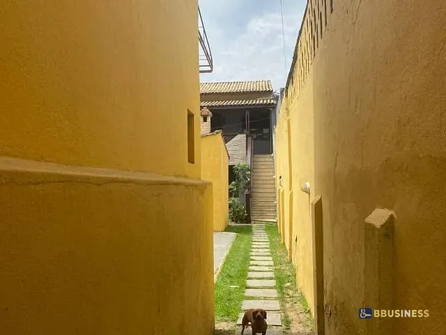 Sobrado 5 quartos e 3 banheiros, à venda, no bairro Centro em Campos dos Goytacazes