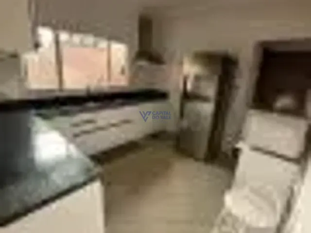 Sobrado com 125m² 4 quartos e 2 banheiros, à venda, no bairro Residencial União em São José dos Campos