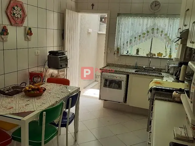 Sobrado com 200m² 3 quartos e 5 banheiros, à venda, no bairro Vila Monumento em São Paulo