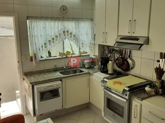 Sobrado com 200m² 3 quartos e 5 banheiros, à venda, no bairro Vila Monumento em São Paulo
