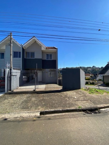Sobrado com 3 dormitórios Bairro Estrela - Ponta Grossa/PR