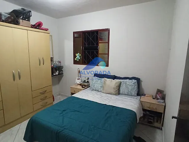 Sobrado com 350m² 6 quartos e 2 banheiros, à venda, no bairro Palmeiras de São José em São José dos Campos