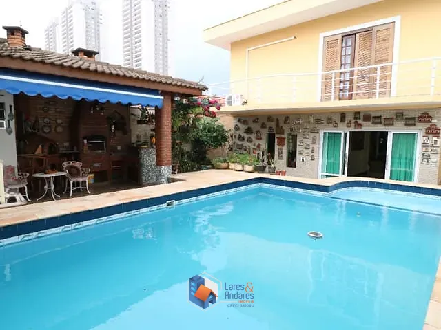 Sobrado com 297m² 3 quartos e 6 banheiros, à venda, no bairro Santo Amaro em São Paulo