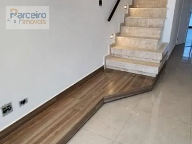 Sobrado com 106m² 3 quartos e 1 banheiro, à venda, no bairro Cidade Patriarca em São Paulo