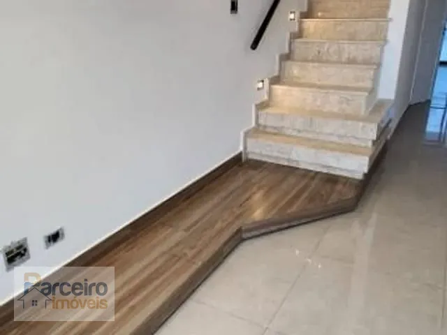 Sobrado com 106m² 3 quartos e 1 banheiro, à venda, no bairro Cidade Patriarca em São Paulo
