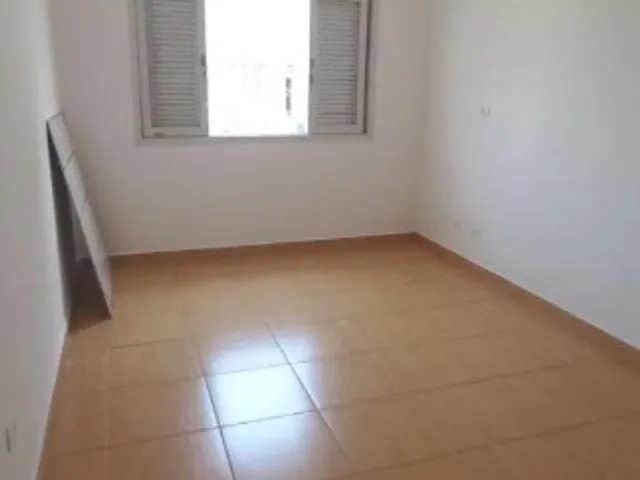 Sobrado 3 quartos e 3 banheiros, para alugar, no bairro Vila Pinheirinho em Santo André
