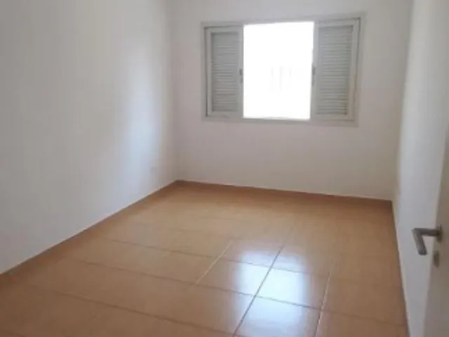 Sobrado 3 quartos e 3 banheiros, para alugar, no bairro Vila Pinheirinho em Santo André