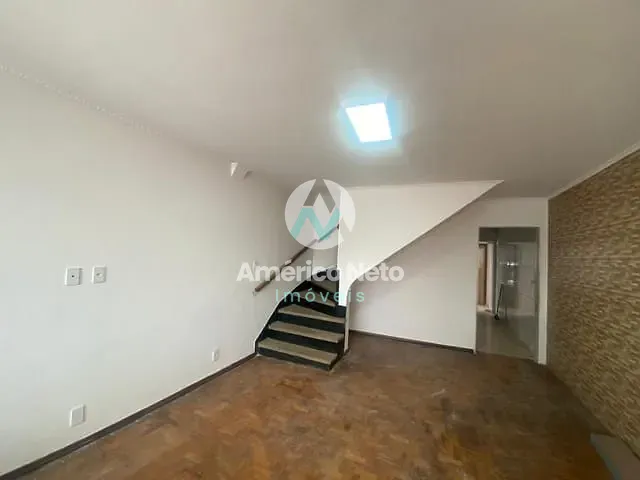 Sobrado com 121m² 2 quartos e 2 banheiros, à venda, no bairro Santo Antônio em São Caetano do Sul