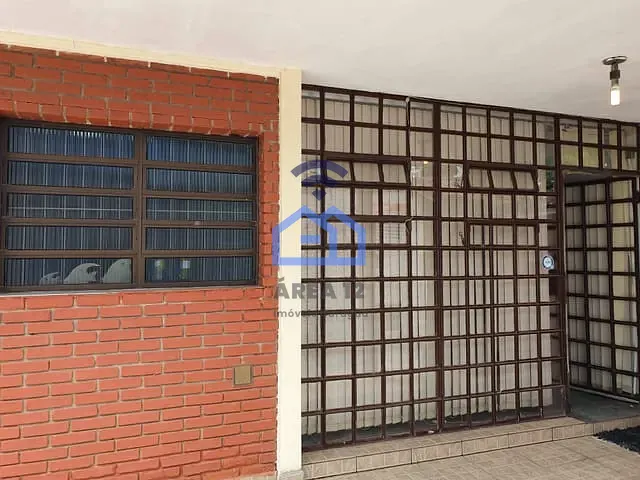 Sobrado com 100m² 2 quartos e 2 banheiros, à venda, no bairro Martim de Sá em Caraguatatuba