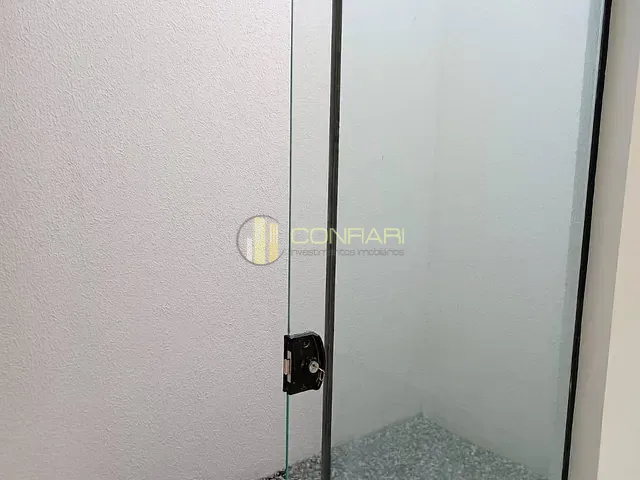 Sobrado 2 quartos e 3 banheiros, à venda, no bairro Morretes em Itapema