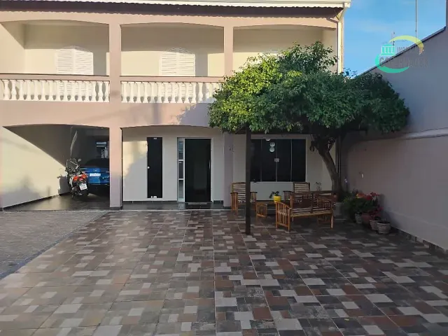 Sobrado com 174m² 3 quartos e 1 banheiro, à venda, no bairro Parque Via Norte em Campinas
