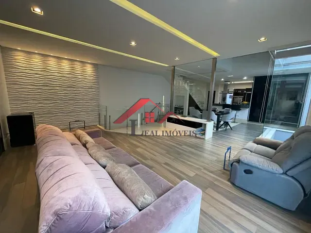 Sobrado com 250m² 4 quartos e 5 banheiros, à venda, no bairro Vila Vitória em Santo André
