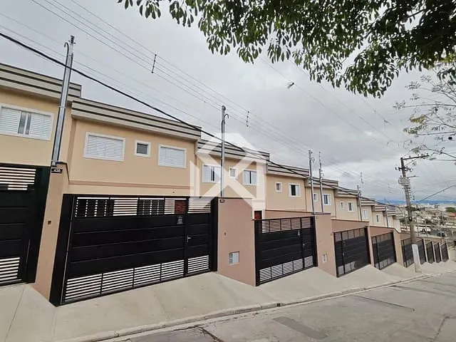 Sobrado com 65m² 2 quartos e 1 banheiro, à venda, no bairro Vila Aurea em São Paulo