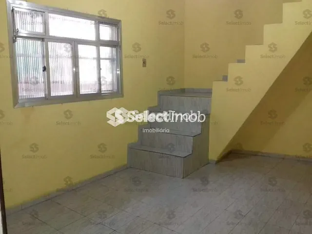 Sobrado com 251m² 3 quartos e 2 banheiros, à venda, no bairro Vila Assis Brasil em Mauá