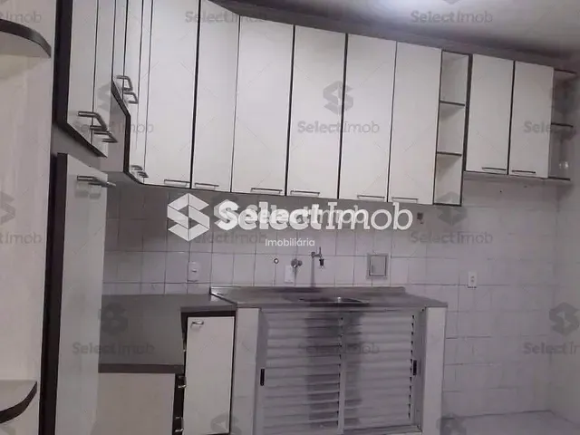 Sobrado com 251m² 3 quartos e 2 banheiros, à venda, no bairro Vila Assis Brasil em Mauá