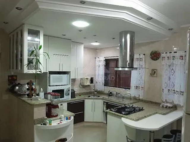 Sobrado com 500m² 4 quartos e 3 banheiros, à venda, no bairro Vila Bocaina em Mauá